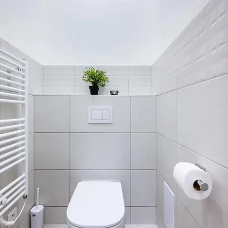 Prague Days - Stylish Condo With Smart Tv In Hip Karlin