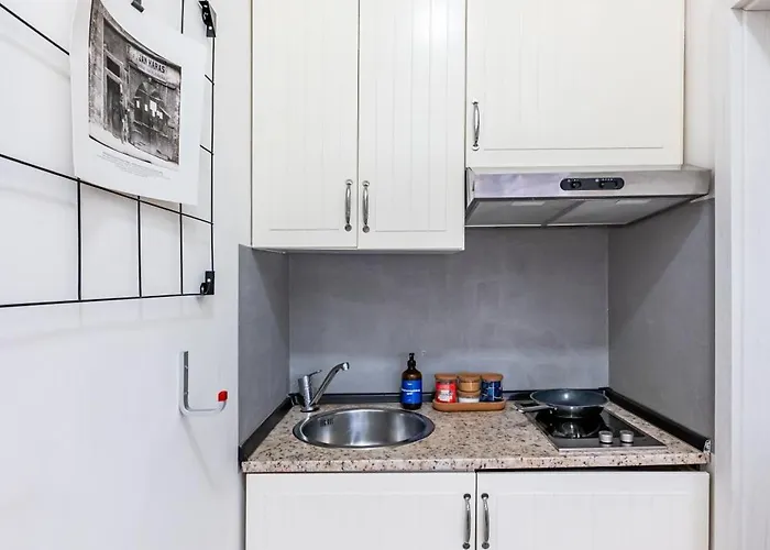 Days - Stylish With Netflix In Hip Karlin * Praga